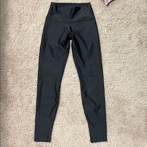 All Black Shiny High-Waisted Leggings